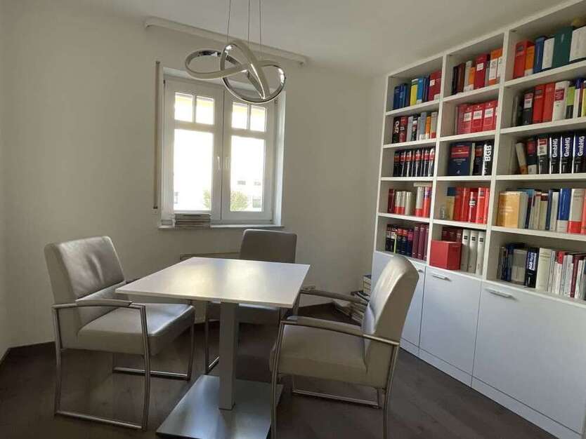 Büro in Wiesbaden 750 € 89 m²