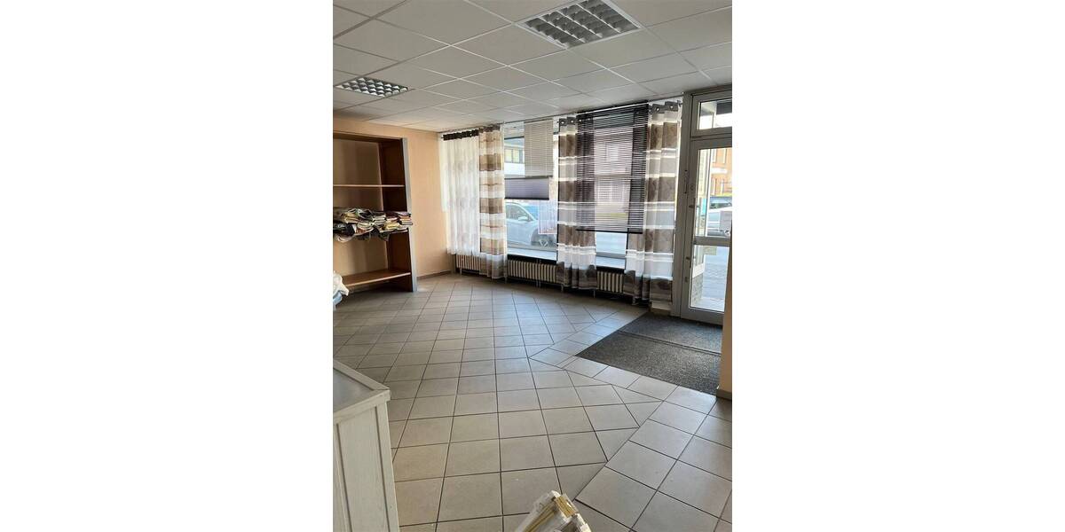 Gewerbeobjekt Beverungen - 3 Zimmer, 700&euro; | Angebot:23965686