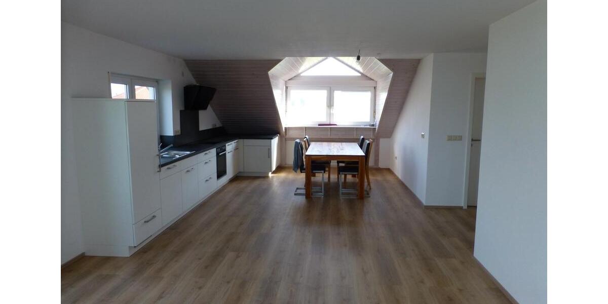 Dachgeschoßwohnung Bad Waldsee - 5 Zimmer, 120 m&sup2;, 1.050&euro; | Angebot:26045325