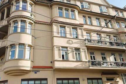 Wohnung Halle (Saale) Innenstadt - 3 Zimmer, 90 m&sup2;, 904&euro; | Angebot:25262277