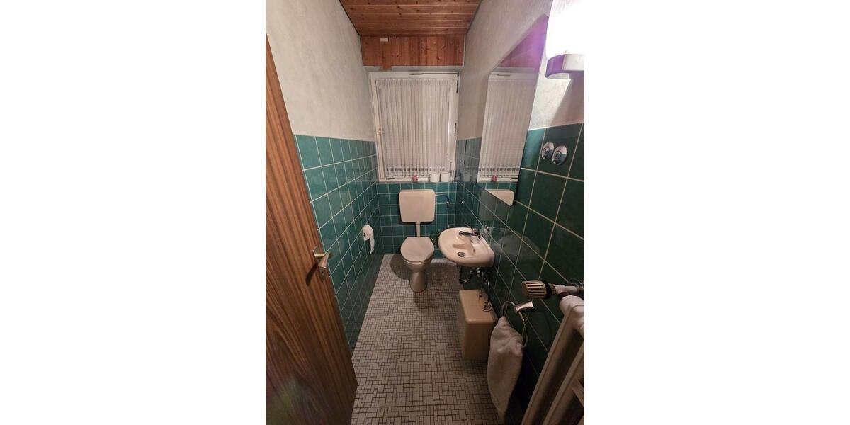 Wohnen auf Zeit Erkrath - 14 Zimmer, 200 m&sup2;, 600&euro; | Angebot:25550416