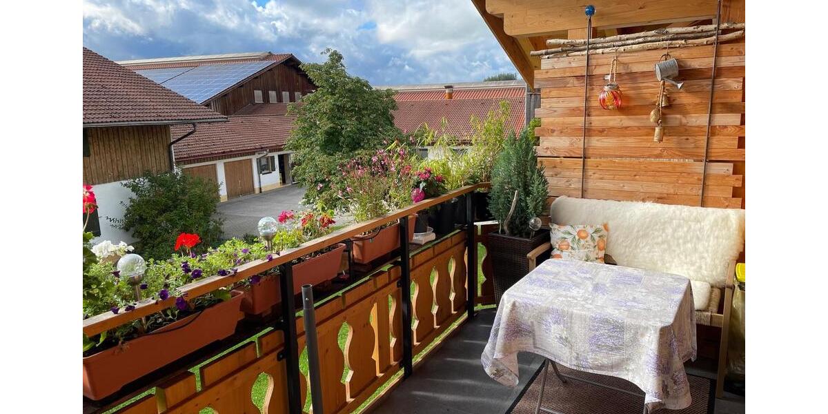 Dachgeschoßwohnung Oy-Mittelberg Mittelberg - 2.5 Zimmer, 94 m&sup2;, 1.300&euro; | Angebot:25902231