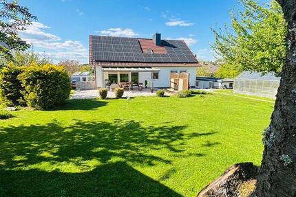 Haus Homberg (Efze) - 5 Zimmer, 180 m&sup2;, 1.500&euro; | Angebot:25964508