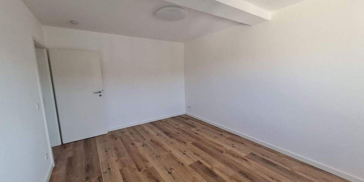 Etagenwohnung Püttlingen Berg - 3 Zimmer, 72 m&sup2;, 640&euro; | Angebot:26201801