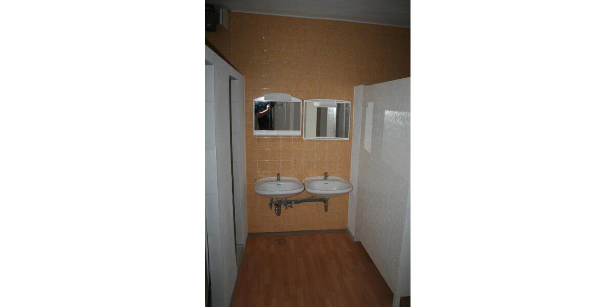 Einfamilienhaus Reisbach Englmannsberg - 8 Zimmer, 300 m&sup2;, 2.400&euro; | Angebot:26383330