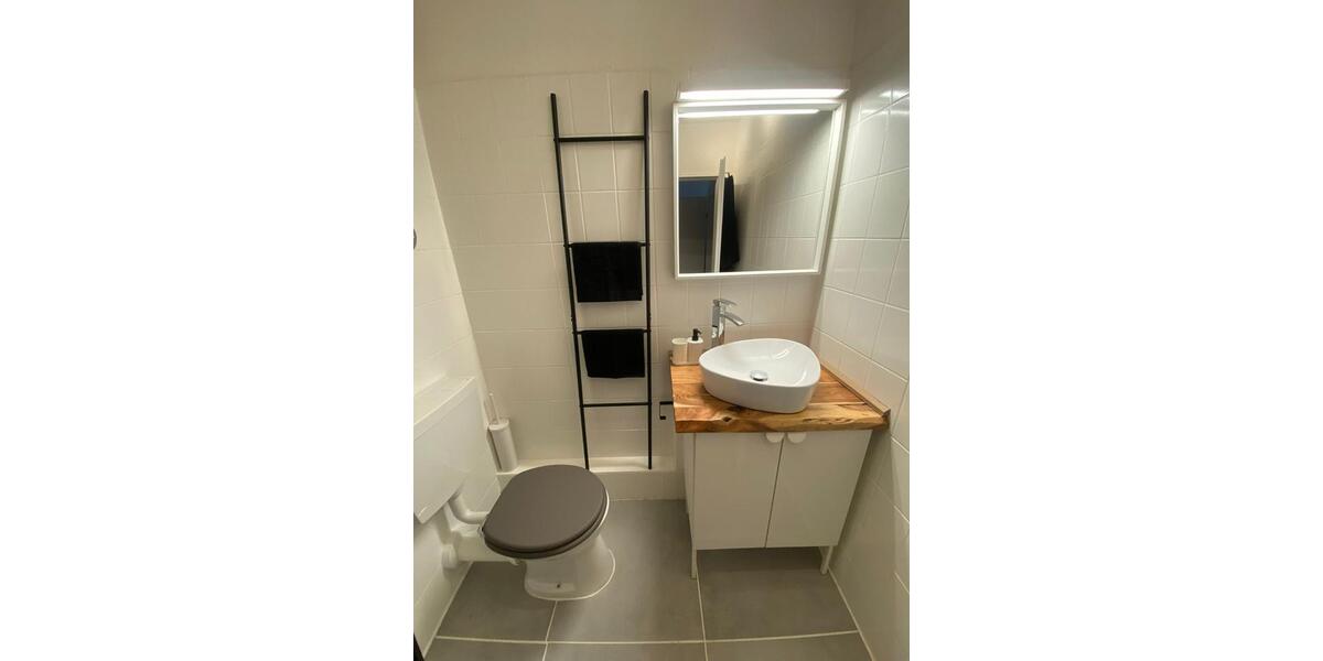 Wohnen auf Zeit Düsseldorf Stadtbezirk 8 - 1 Zimmer, 27 m&sup2;, 720&euro; | Angebot:10418764