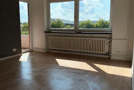 Wohnung Schwarzenbek - 4 Zimmer, 80 m&sup2;, 900&euro; | Angebot:26095391