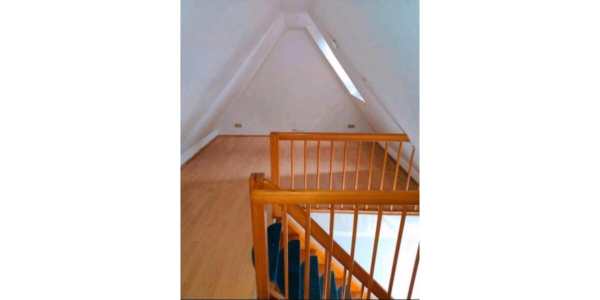 Dachgeschoßwohnung Gelsenkirchen Gelsenkirchen-Mitte - 3 Zimmer, 70 m&sup2;, 570&euro; | Angebot:24375080