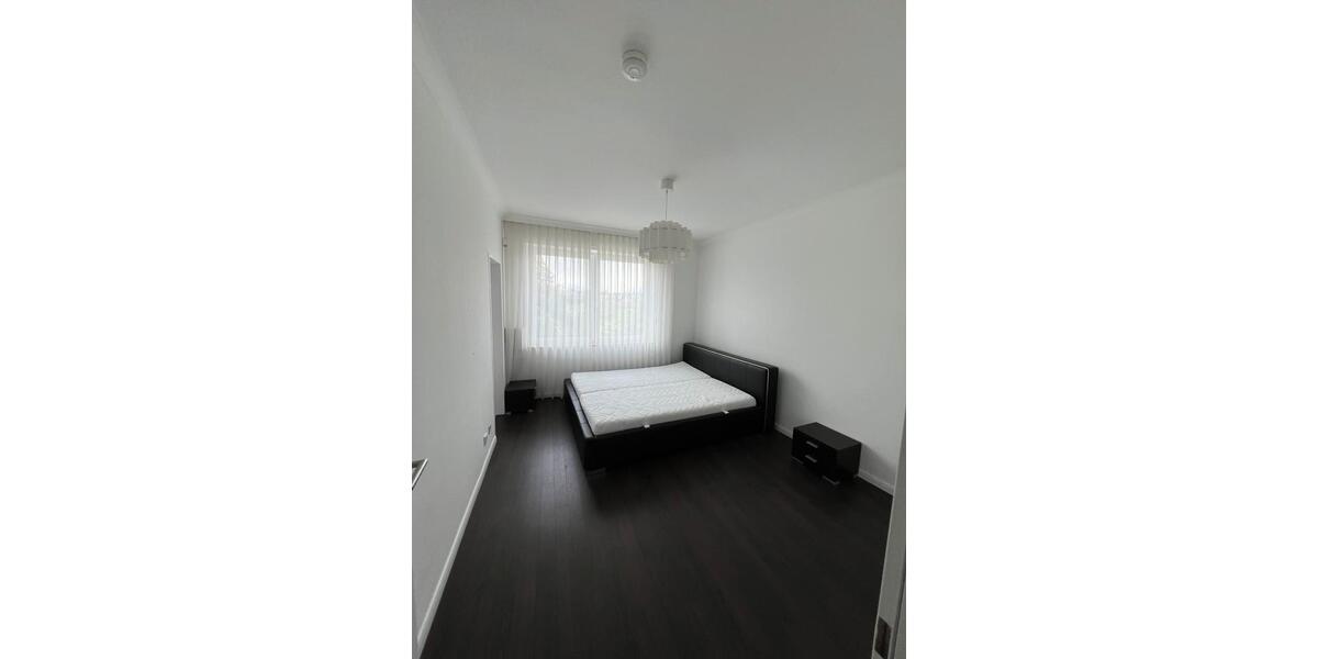 Einfamilienhaus Geilenkirchen - 3 Zimmer, 180 m&sup2;, 2.000&euro; | Angebot:26591592