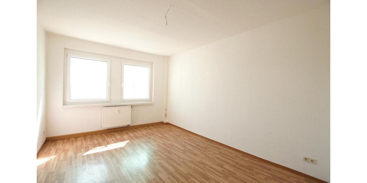 Etagenwohnung Pößneck - 4 Zimmer, 75 m&sup2;, 510&euro; | Angebot:26249699