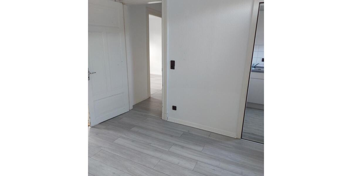 Dachgeschoßwohnung Flensburg - 2 Zimmer, 45 m&sup2;, 495&euro; | Angebot:26115820