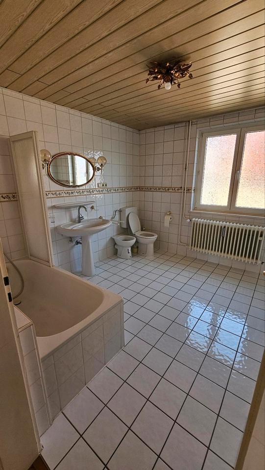5 WG Zimmer in Regenstauf (Studenten Azubis)