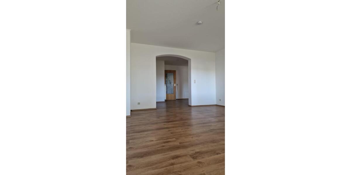 Erdgeschoßwohnung Magdeburg Leipziger Straße - 3 Zimmer, 84 m&sup2;, 570&euro; | Angebot:26640881