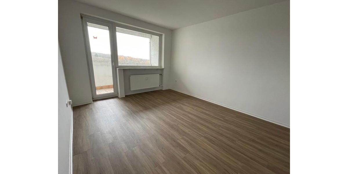 Frisch saniert: Helle 2 Zimmerwohnung mit Blick! 2 zimmer