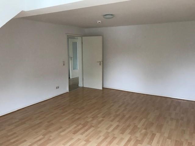 Etagenwohnung Mönchengladbach Süd - 2 Zimmer, 64 m&sup2;, 649&euro; | Angebot:26264805