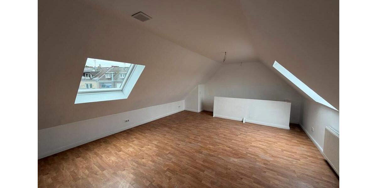 Maisonettenwohnung Neuss Holzheim - 4 Zimmer, 100 m&sup2;, 920&euro; | Angebot:25127441