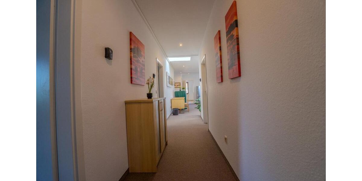 Wohnen auf Zeit Nordenham - 4 Zimmer, 130 m&sup2;, 35&euro; | Angebot:22840862