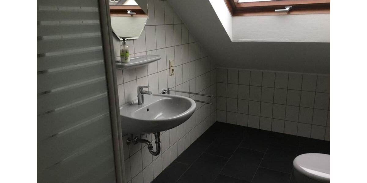 Dachgeschoßwohnung Trier Feyen-Weismark - 2 Zimmer, 65 m&sup2;, 500&euro; | Angebot:26698649