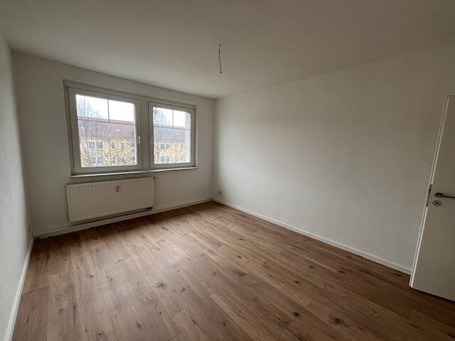 Etagenwohnung Zwickau Eckersbach - 4 Zimmer, 75 m&sup2;, 540&euro; | Angebot:26219792
