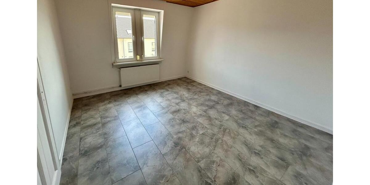 Kelsterbach - Renovierte 2-Zimmer-Wohnung 2 zimmer