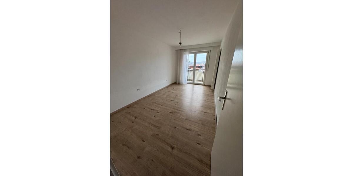 Etagenwohnung Ubstadt-Weiher Weiher - 3.5 Zimmer, 75 m&sup2;, 1.150&euro; | Angebot:24730119
