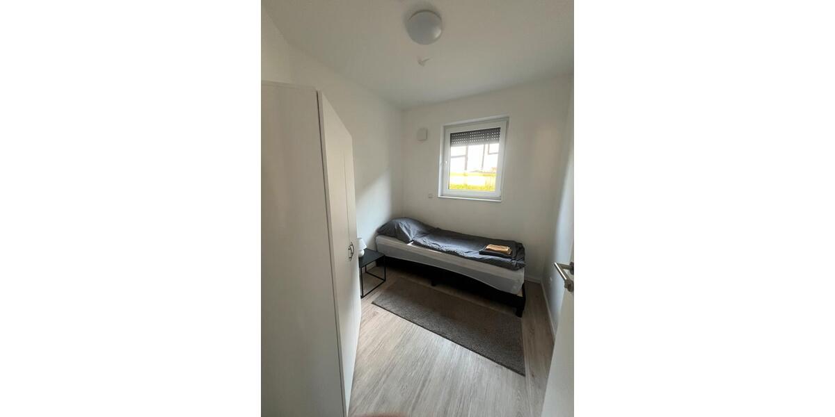 Wohnen auf Zeit Köln Porz - 5 Zimmer, 160 m&sup2;, 24&euro; | Angebot:24423819