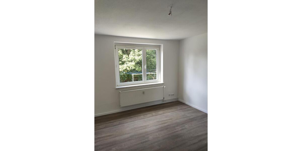 Etagenwohnung Plattenburg - 3 Zimmer, 58 m&sup2;, 385&euro; | Angebot:26070674