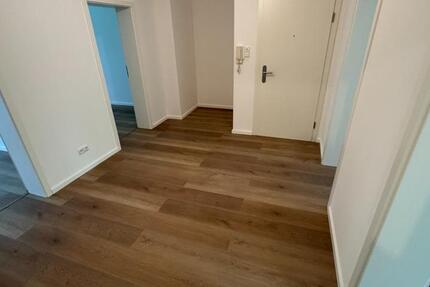 Sanierte 3 Zi. KDB Whg. mit Balkon und Garage nähe Uni Wuppertal 3 zimmer