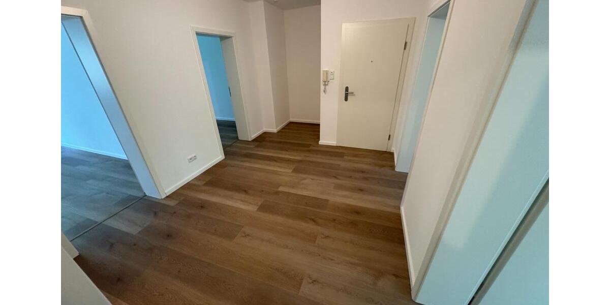 Sanierte 3 Zi. KDB Whg. mit Balkon und Garage nähe Uni Wuppertal 3 zimmer