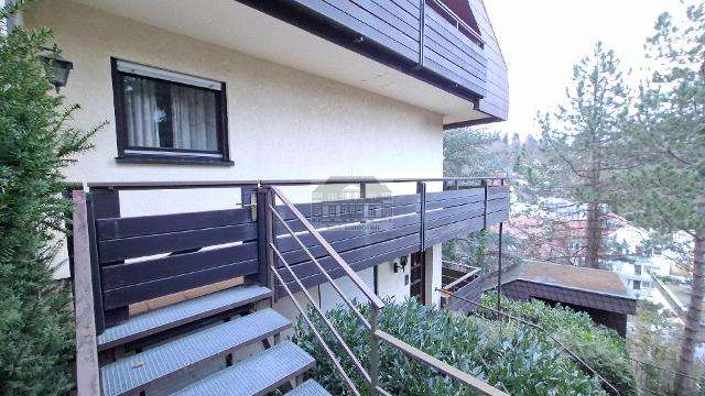 Einfamilienhaus Baden-Baden Baden - 5 Zimmer, 213 m&sup2;, 2.341&euro; | Angebot:27082204