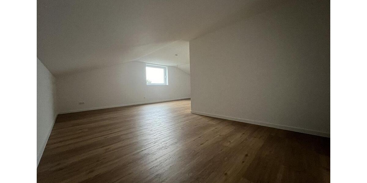 Doppelhaushälfte Henstedt-Ulzburg Ulzburg - 5.5 Zimmer, 140 m&sup2;, 1.875&euro; | Angebot:26030134