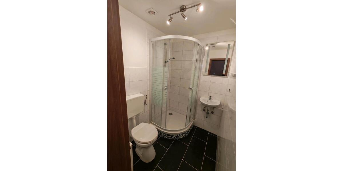 Etagenwohnung Sundern (Sauerland) - 4 Zimmer, 130 m&sup2;, 1.050&euro; | Angebot:25051475