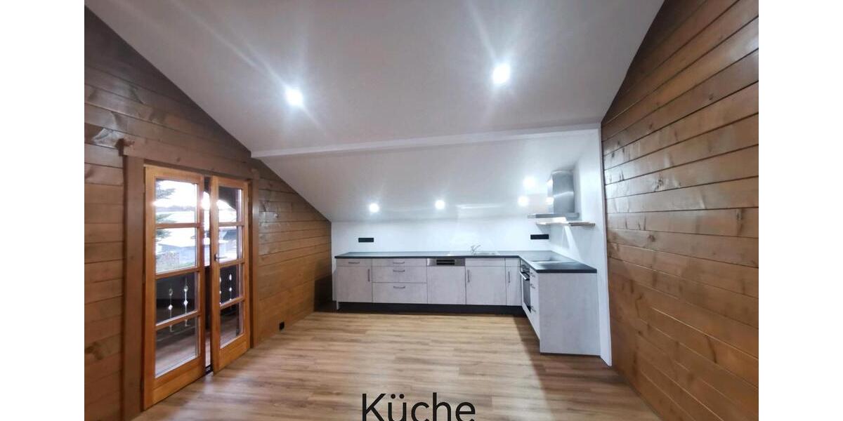 Dachgeschoßwohnung Ingenried - 3 Zimmer, 94 m&sup2;, 1.200&euro; | Angebot:24842124