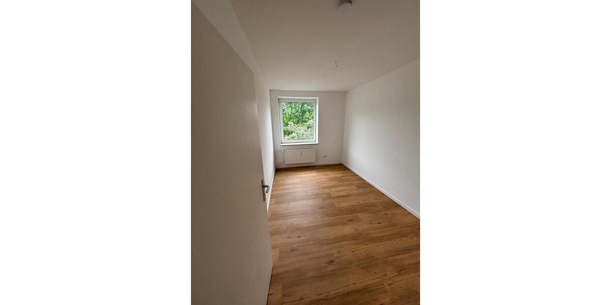 Etagenwohnung Neumünster - 3 Zimmer, 74 m&sup2;, 700&euro; | Angebot:26655362