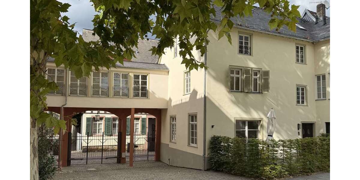 Wohnung zum Mieten in Eltville am Rhein 3.290 € 245.69 m² 10 zimmer