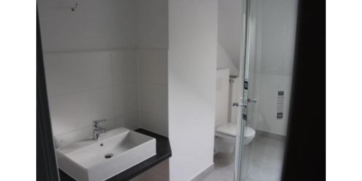 Mehrfamilienhaus, Wohnhaus Rehau - 3 Zimmer, 60 m&sup2;, 682&euro; | Angebot:25979547