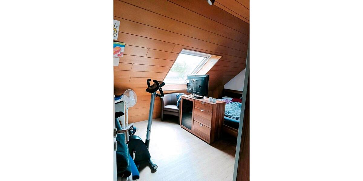 Dachgeschoßwohnung Wahrenholz - 3 Zimmer, 65 m&sup2;, 590&euro; | Angebot:26477625