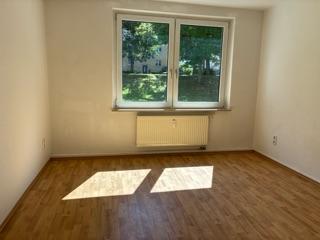 Erdgeschoßwohnung Chemnitz Adelsberg - 3 Zimmer, 61 m&sup2;, 320&euro; | Angebot:26035131