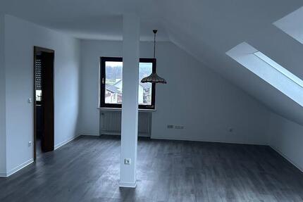 Wohnung Fulda Aschenberg - 2.5 Zimmer, 77 m&sup2;, 700&euro; | Angebot:25262391
