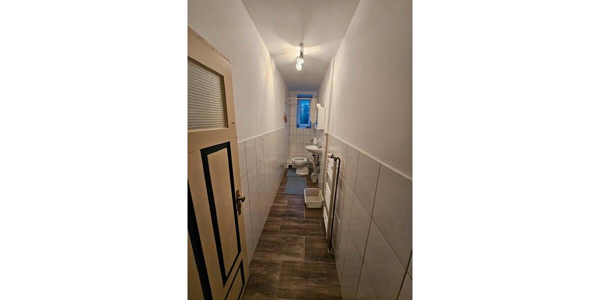 Etagenwohnung Gaukönigshofen - 5 Zimmer, 136 m&sup2;, 400&euro; | Angebot:25827672