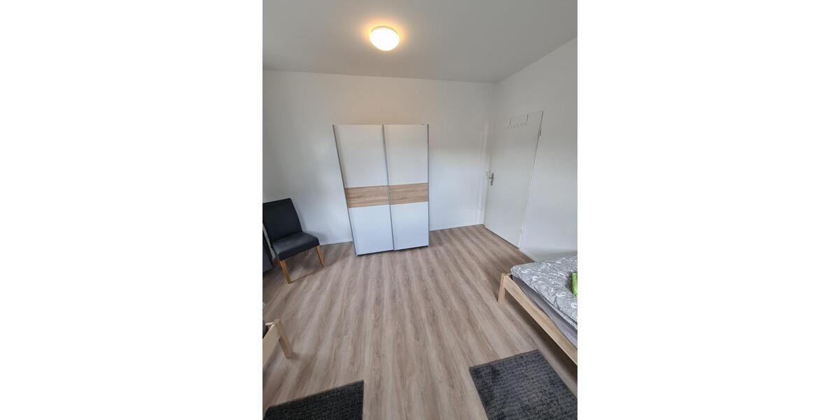 Wohnen auf Zeit Plettenberg - 4 Zimmer, 100 m&sup2;, 12&euro; | Angebot:24408848