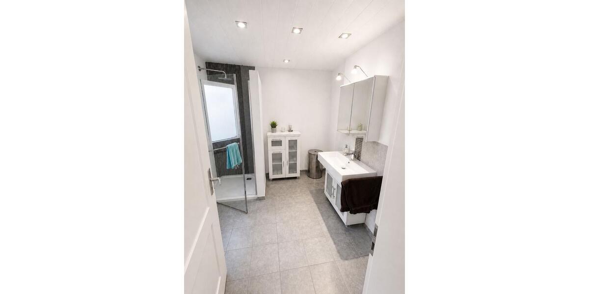 Erdgeschoßwohnung Heubach - 4.5 Zimmer, 102 m&sup2;, 1.350&euro; | Angebot:26449305