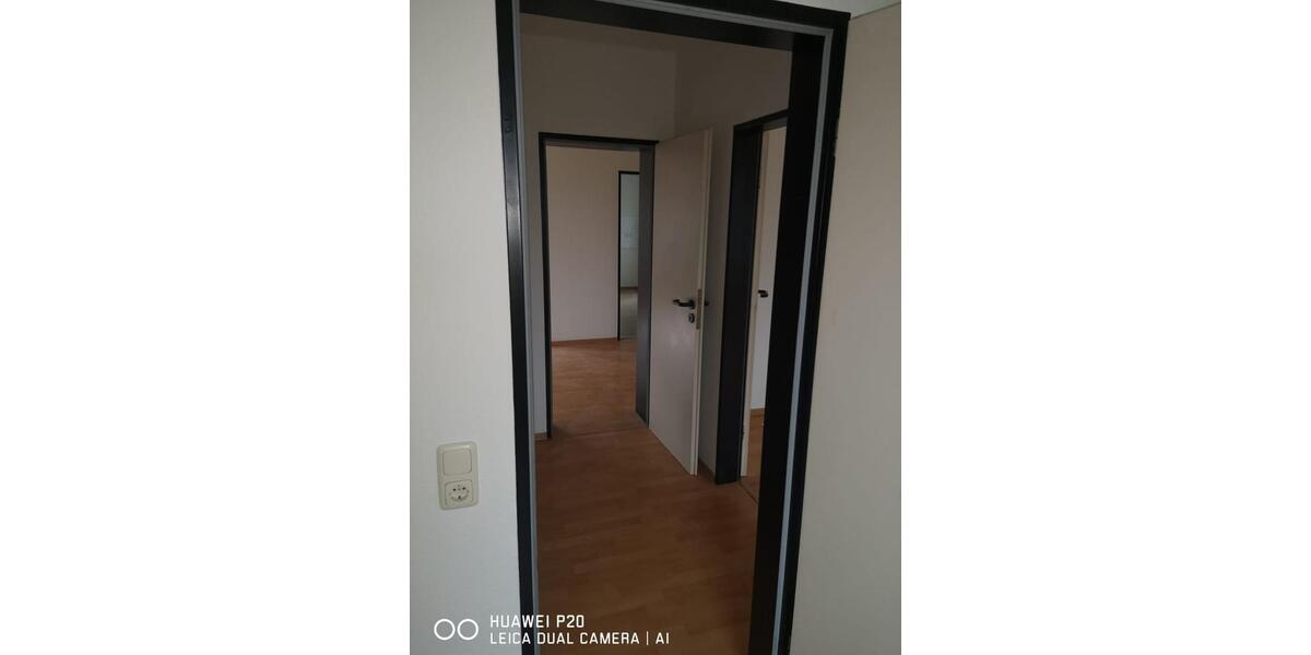 Erdgeschoßwohnung Bünde - 3 Zimmer, 83 m&sup2;, 910&euro; | Angebot:25365405