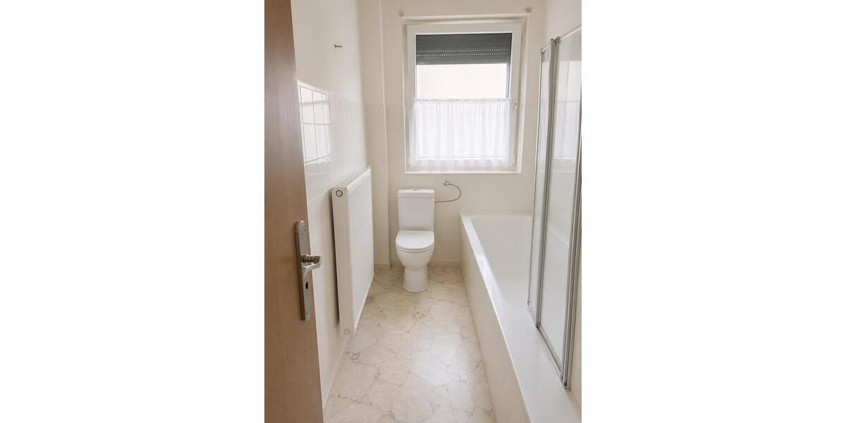 Hochparterre Seifhennersdorf - 3 Zimmer, 58 m&sup2;, 260&euro; | Angebot:26698396