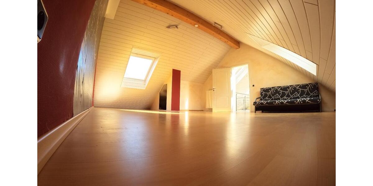 Maisonettenwohnung Gersheim - 5 Zimmer, 180 m&sup2;, 1.450&euro; | Angebot:25975904