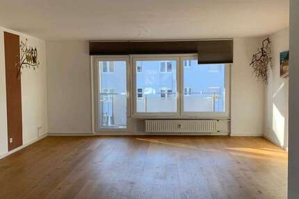 Wohnung Butzbach - 4 Zimmer, 97 m&sup2;, 990&euro; | Angebot:27097933