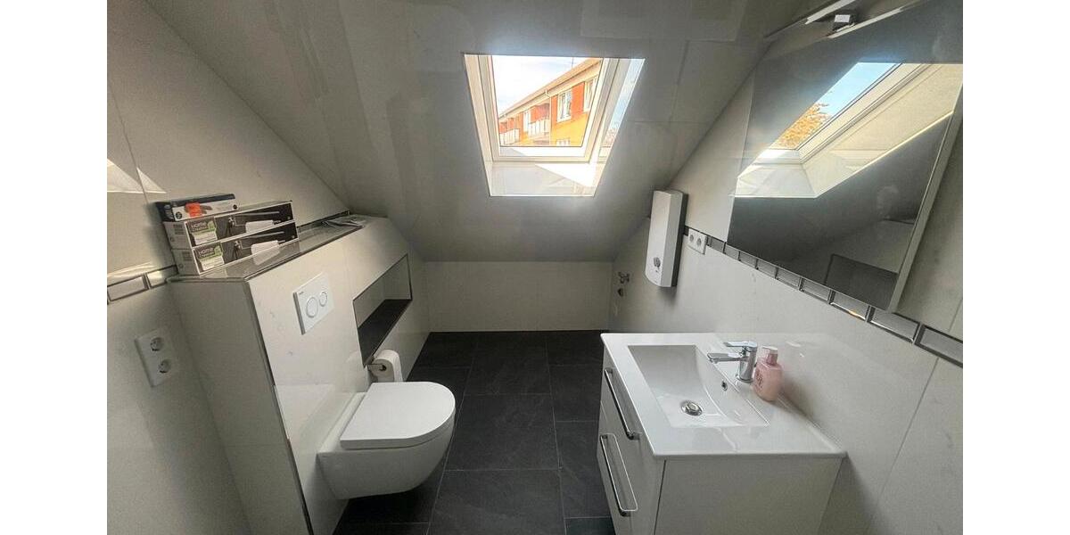 Dachgeschoßwohnung Sulingen - 4 Zimmer, 100 m&sup2;, 850&euro; | Angebot:26324448