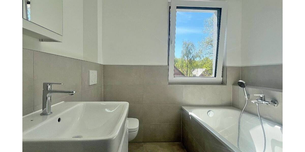 Reihenmittelhaus Hamburg Rahlstedt - 4 Zimmer, 115 m&sup2;, 2.700&euro; | Angebot:26733433