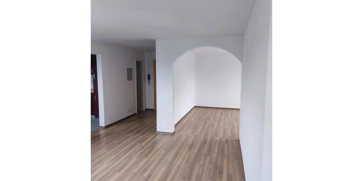 Dachgeschoßwohnung Amstetten - 1 Zimmer, 74 m&sup2;, 900&euro; | Angebot:24109256