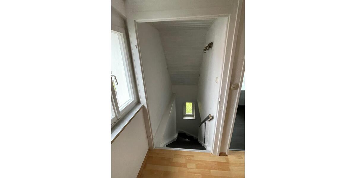 Schönes Wohnhaus mit Garten und Carport zur Miete 4 zimmer